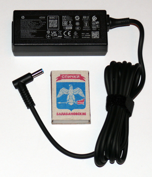 Блок питания в сравнении со спичечным коробком ps_compared.jpg