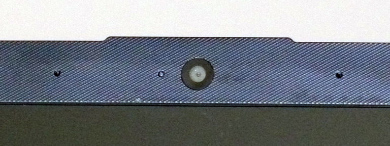 Рамка приобрела синеватый оттенок из-за особенностей освещения и баланса белого, как то самое платье webcam.jpg